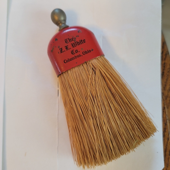 Vintage Mini Whisk Broom ~ Z.L. White Co. Columbus, OH ~ Antique? ~ Neat Item! - Picture 12 of 15